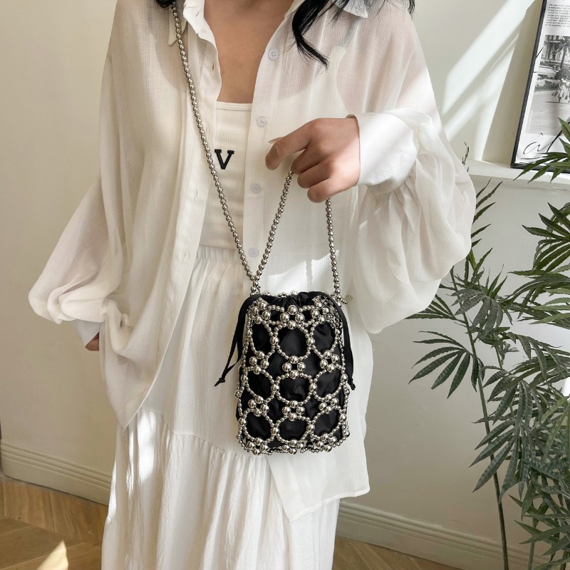 Beyaz Boncuklu Kova Omuz ve Cr - Luxury Bags On Sales incelemesi ve fiyatı